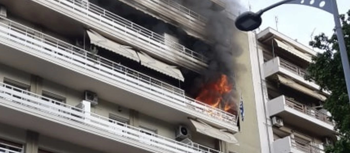 Θεσσαλονίκη: Πέθανε και η μητέρα του 45χρονου που είχε βάλει φωτιά στο σπίτι των γονιών του
